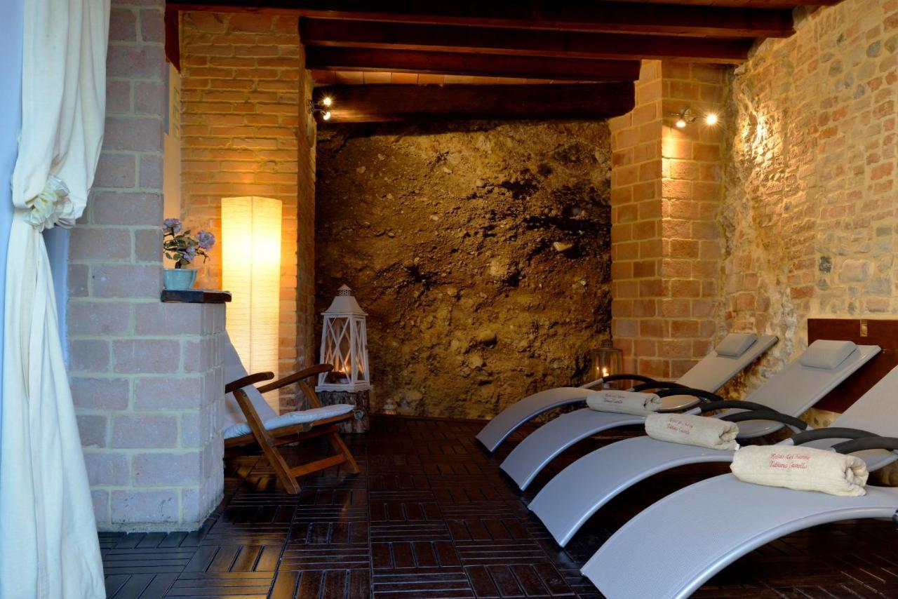Antico Borgo Di Tabiano Castello - Relais De Charme Hotel Tabiano Terme Exterior photo
